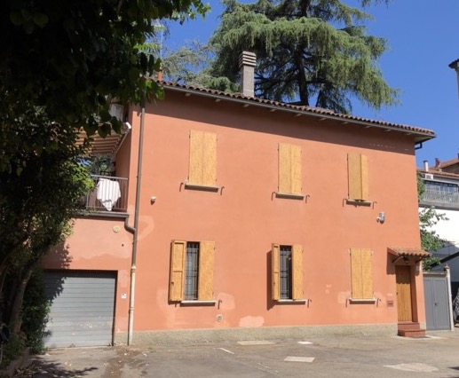 Edificio unifamiliare (BO) - prima